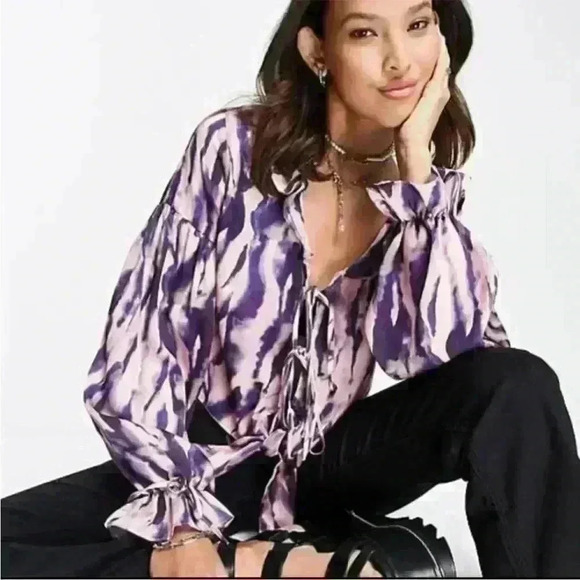 Topshop Tie Dye Ruffle Lightweight TieFront Peasant Sleeve Blouse Purple Sz6 NWT - Picture 1 of 8